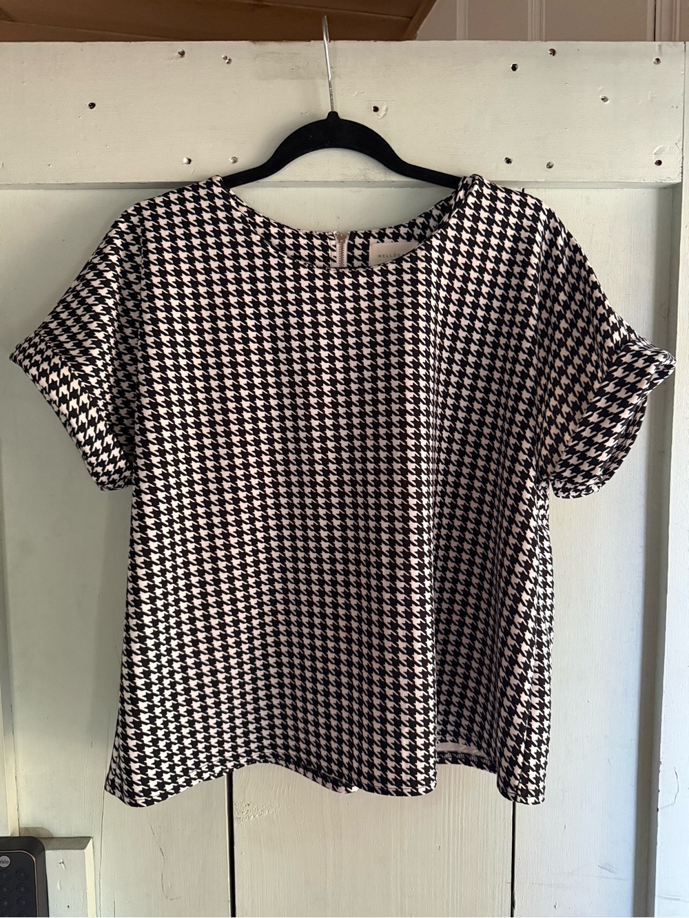 MELLODAY Black & White Houndstooth Short Sleeve Blouse